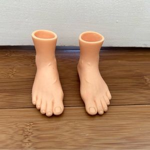 Hilarious finger feet, Let your hands do the walking!